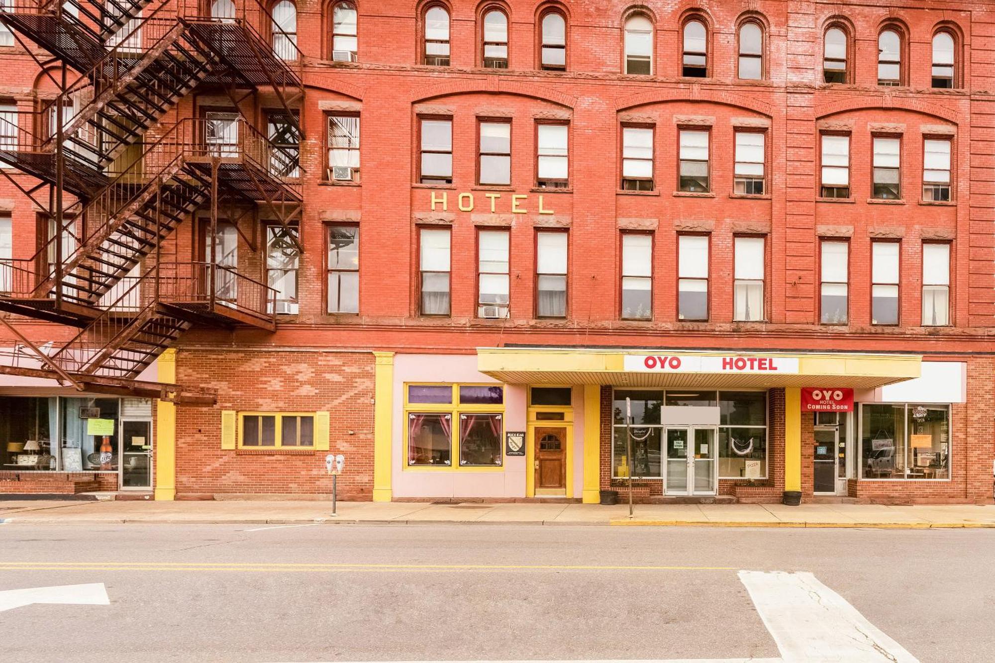 OYO Hotel Bradford Main St PA Exterior foto